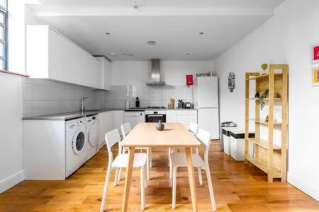 Trendy East London Flat Sh11アパートメント エクステリア 写真