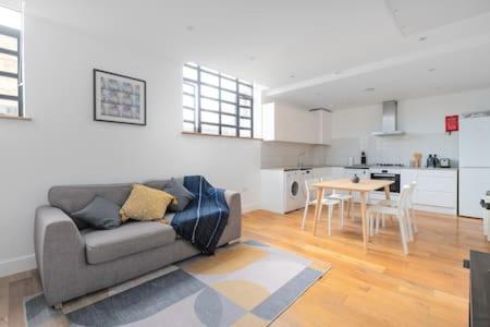 Trendy East London Flat Sh11アパートメント エクステリア 写真